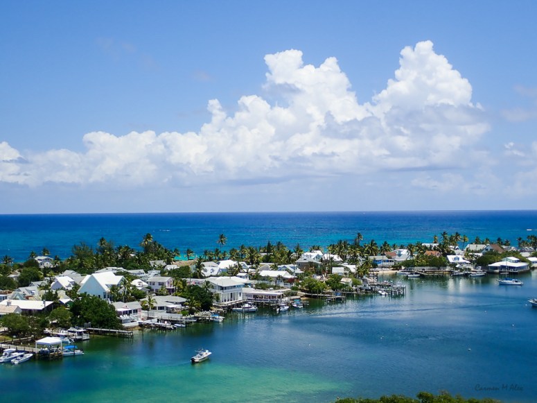Bahamas-Abaco-HopeTownLighthouse-CarmenMAlex-2019-5200326